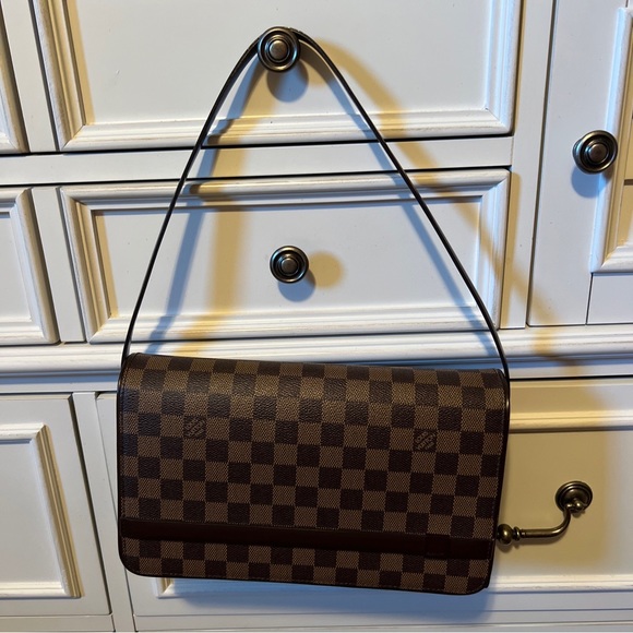 Authentic Louis Vuitton TriBeCa Damier Ebene. - Picture 2 of 12